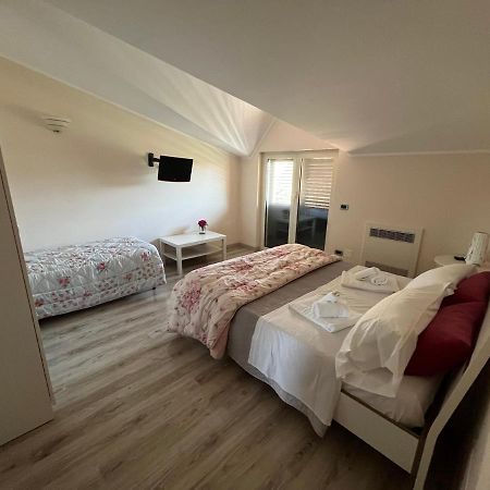 Le Gatte Bed & Breakfast Eboli Bagian luar foto