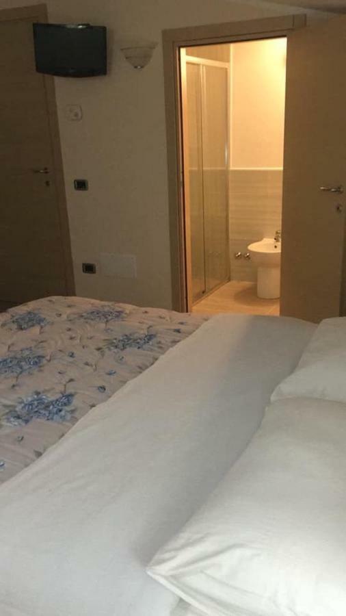Le Gatte Bed & Breakfast Eboli Bagian luar foto