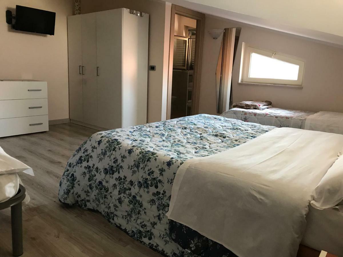 Le Gatte Bed & Breakfast Eboli Bagian luar foto